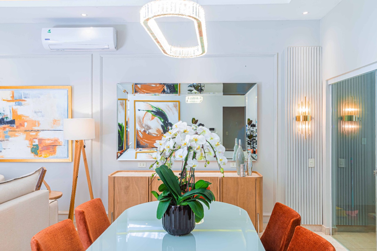 8d5e62bc-77e7-47a1-9225-a788517dd2ca